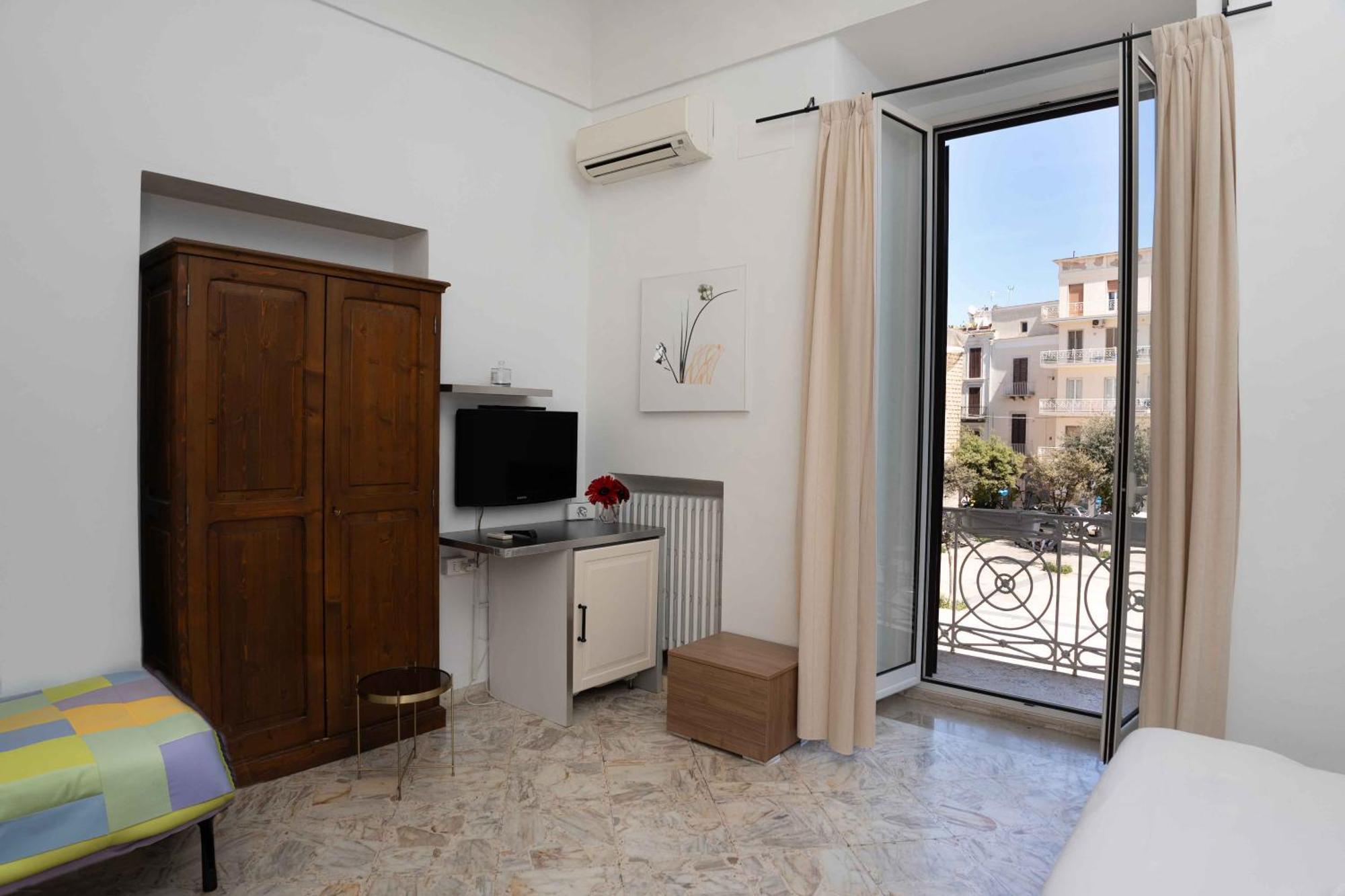 B&B Longobardi Trani Εξωτερικό φωτογραφία